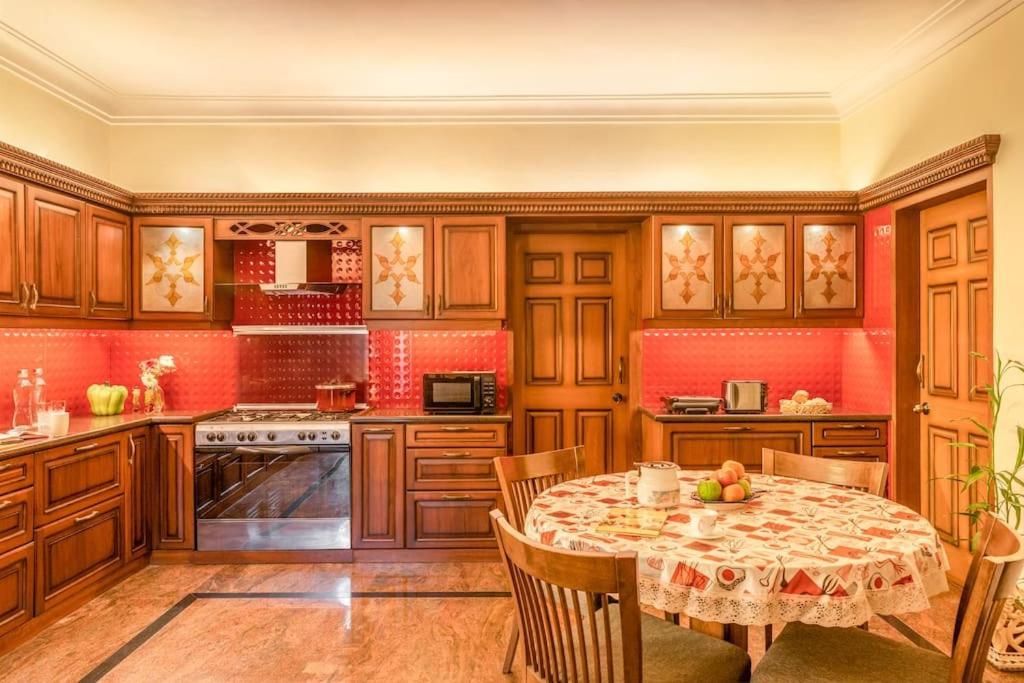 فيلا Casa Amarela - Lux Portuguese 4Bhk In North Goa بورفوريم المظهر الخارجي الصورة